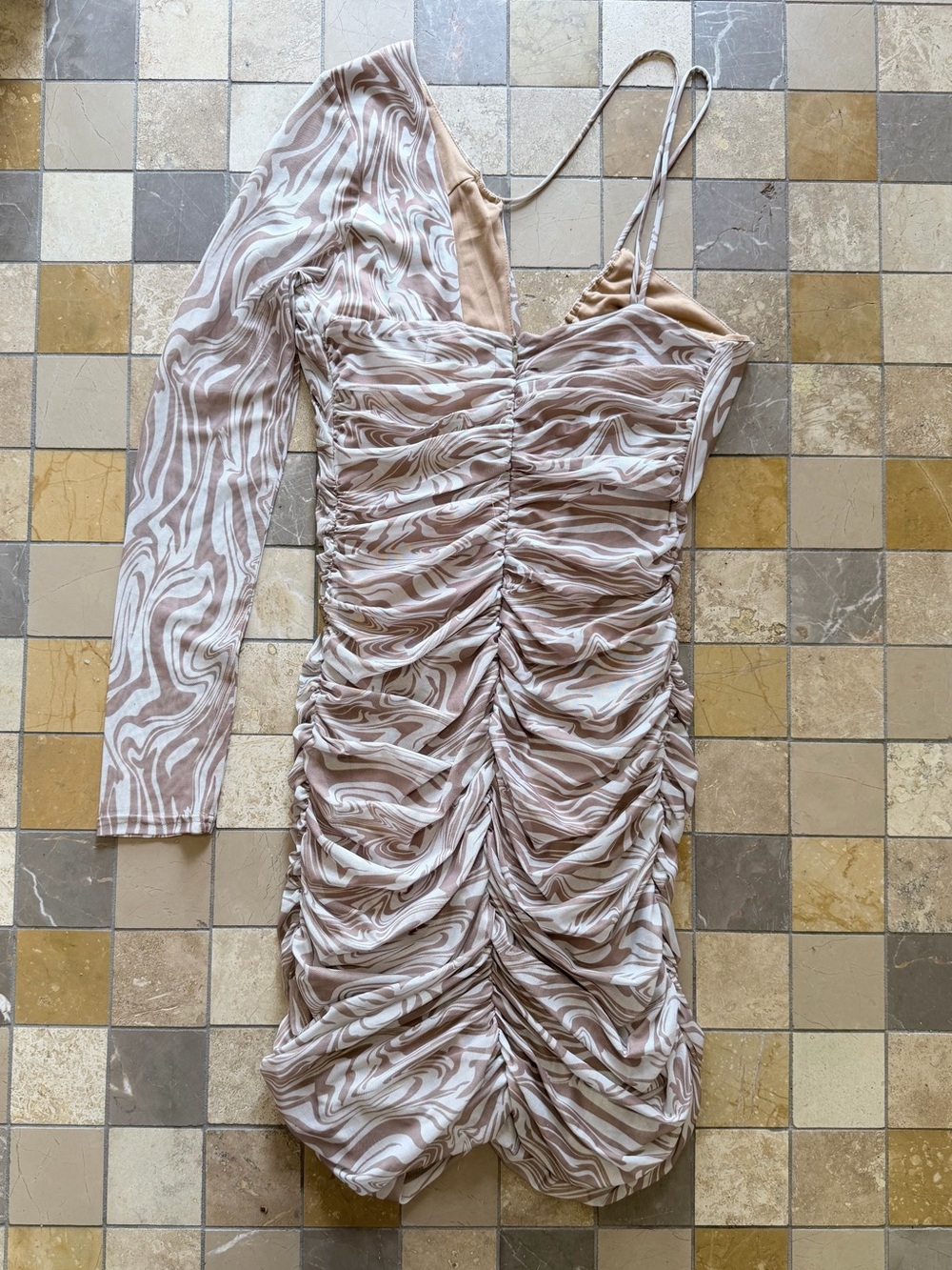 Asymmetric One-Shoulder Ruched Mini Dress in Beige Swirl - Picture 8 of 8
